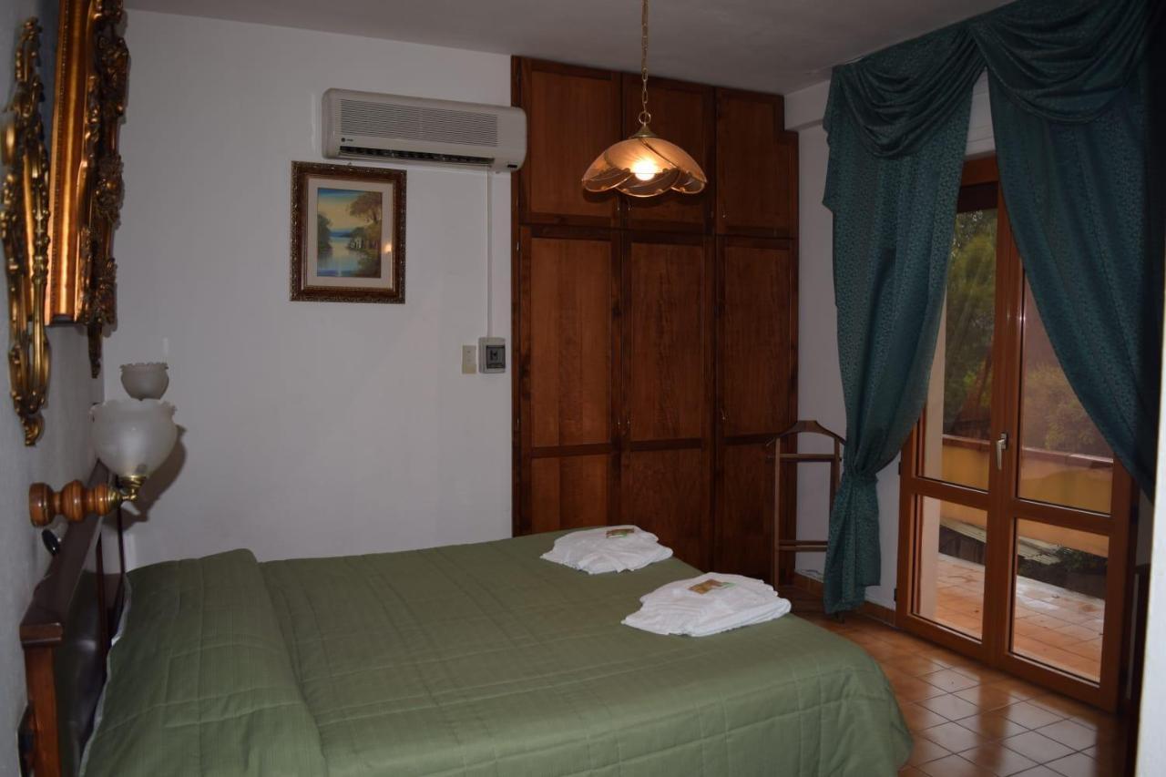 Hotel Garden Nuraminis Екстериор снимка