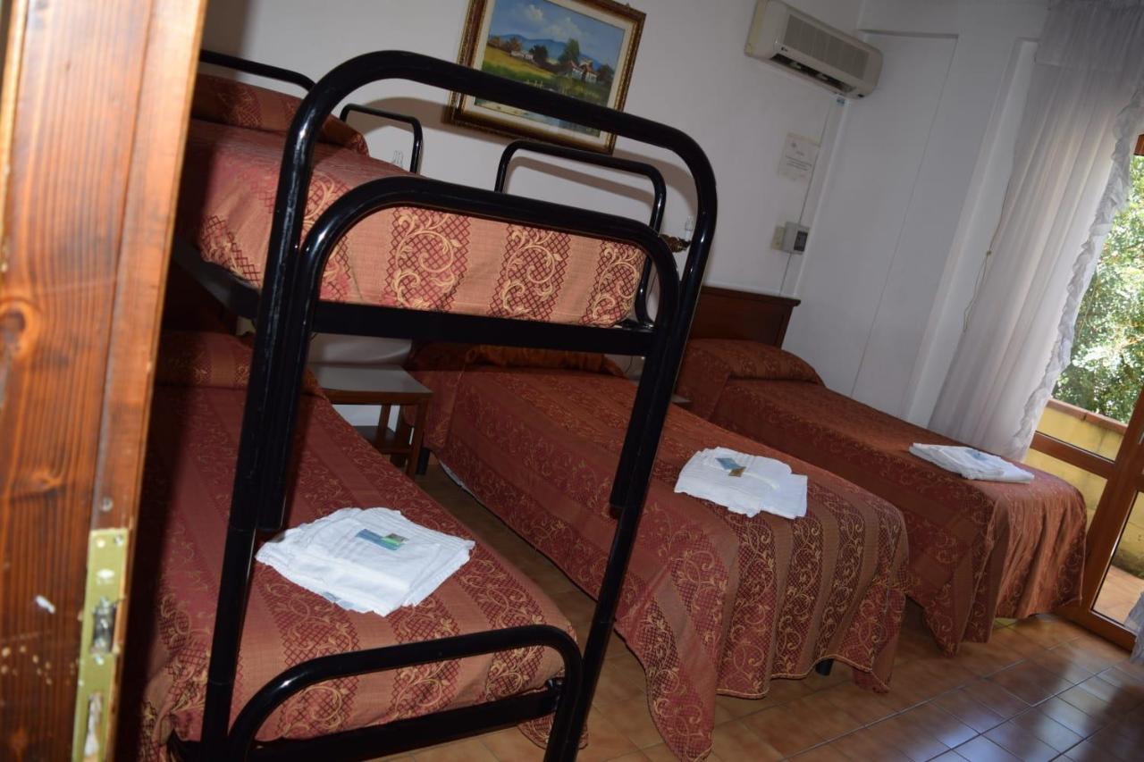 Hotel Garden Nuraminis Екстериор снимка